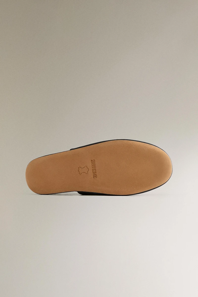 LEATHER MULE SLIPPERS