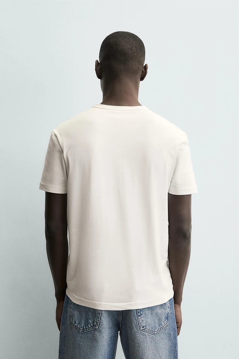 HENLEY NECK T-SHIRT