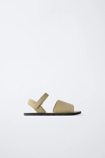 SANDALES EN CUIR