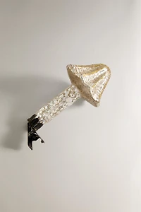 MUSHROOM CLIP CHRISTMAS ORNAMENT