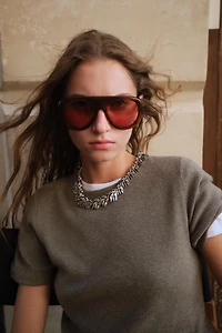 TOP EN MAILLE MANCHES COURTES AU TOUCHER DOUX