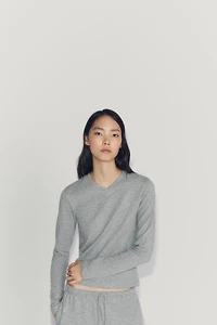 T-SHIRT À COL EN V