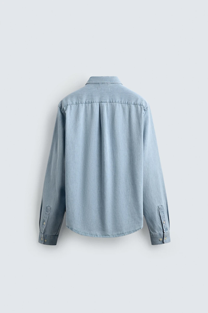 CHEMISE EN DENIM DÉLAVÉE