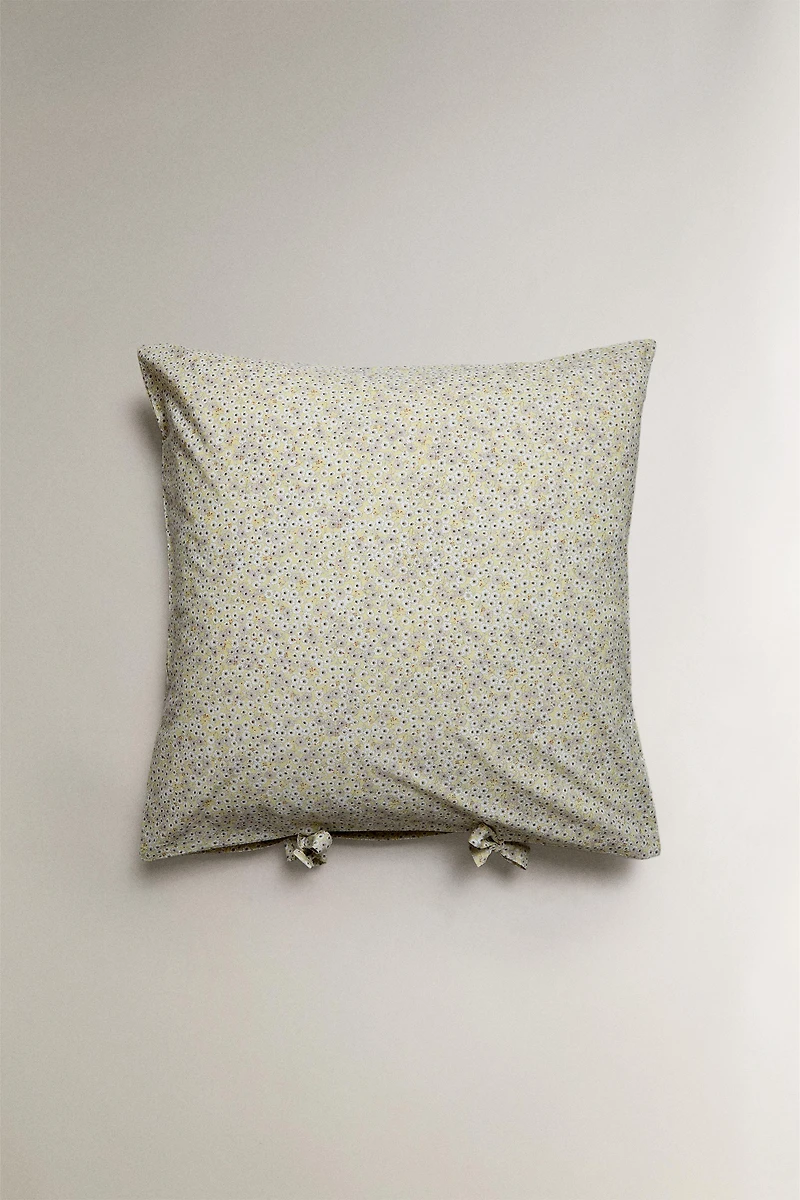 KIDS' FLORAL PILLOWCASE