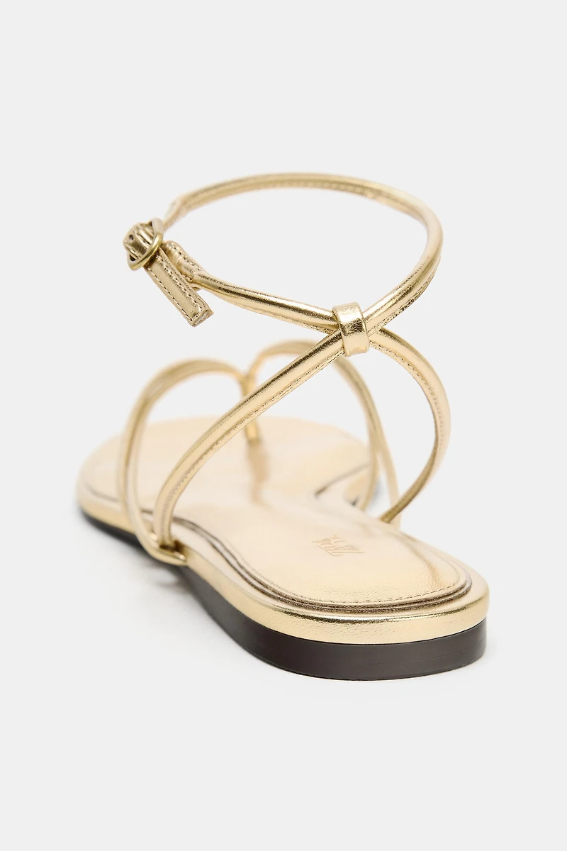 METALLIC EFFECT FLAT SANDALS