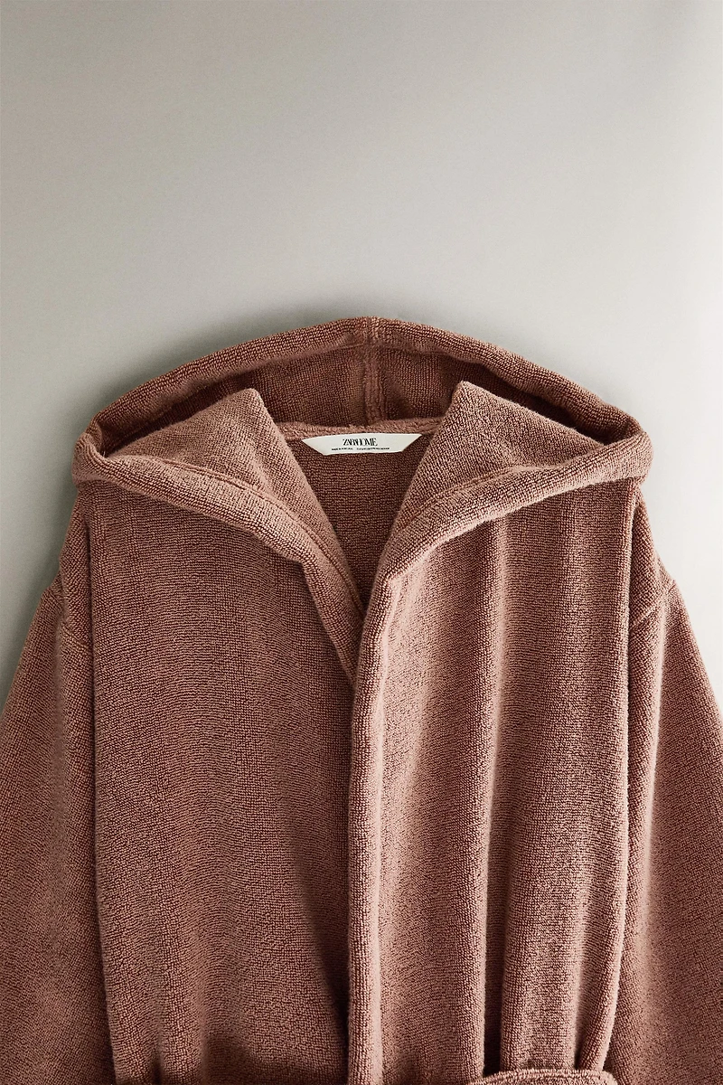 (380 GXM²) PEIGNOIR EXTRA-DOUX À CAPUCHE