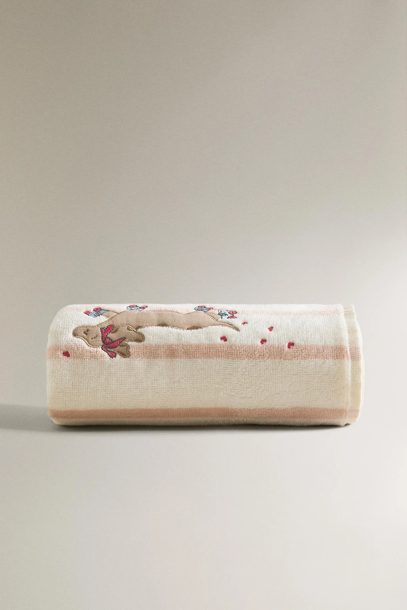CHILDREN'S STRIPED BATH TOWEL WITH SKATING DOG