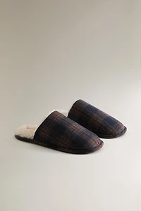 WARM CHECK SLIPPERS
