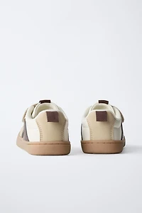 RETRO BAREFOOT SNEAKERS