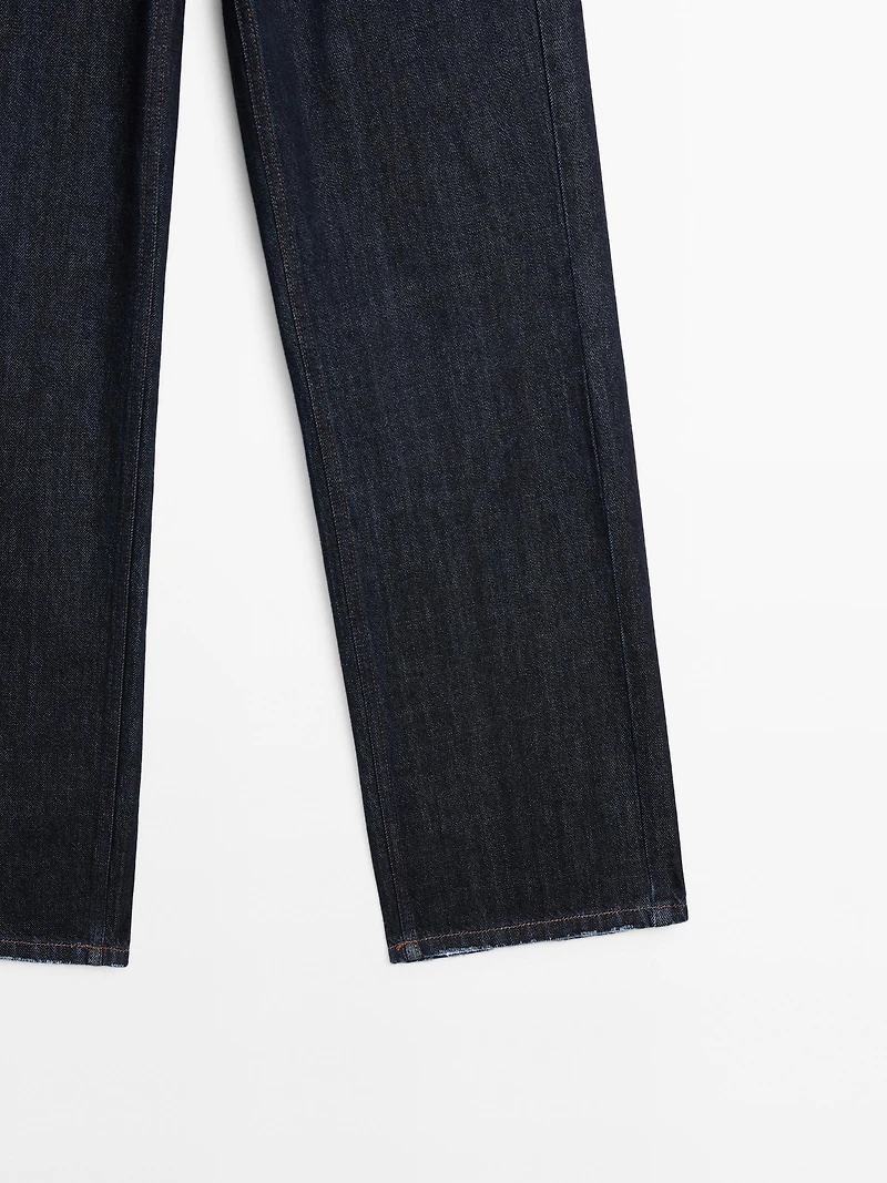 Mid-rise straight-leg jeans