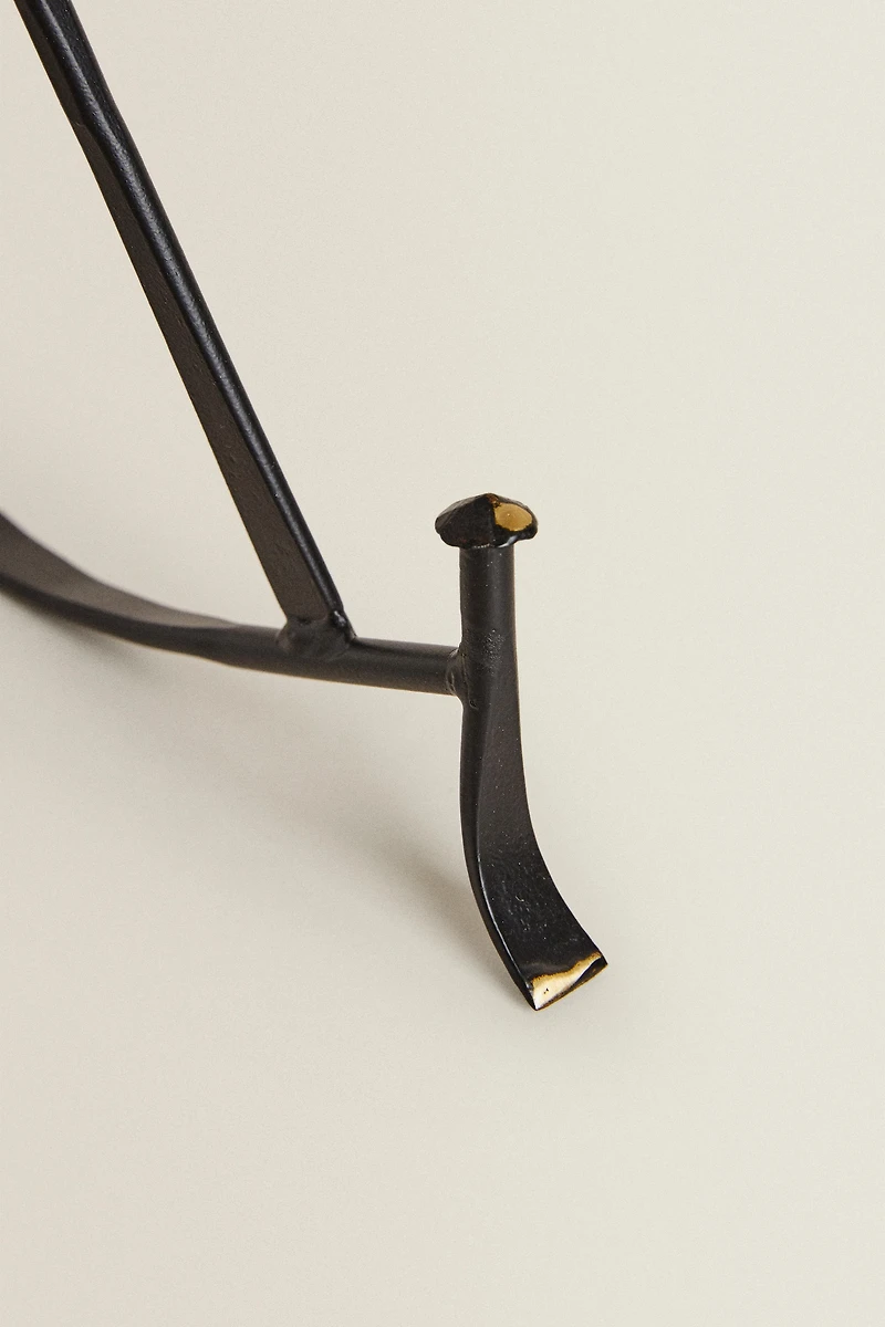 METAL STAND