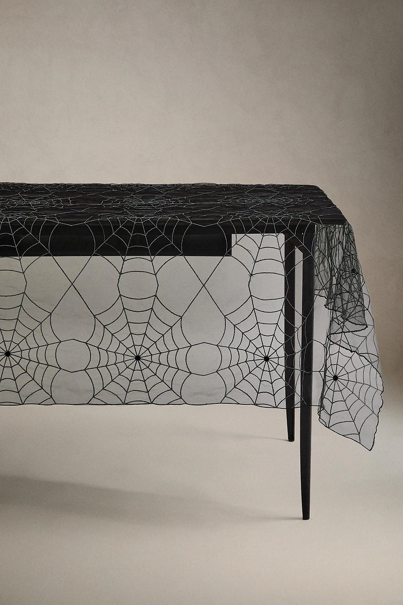 HALLOWEEN COBWEB TULLE TABLECLOTH