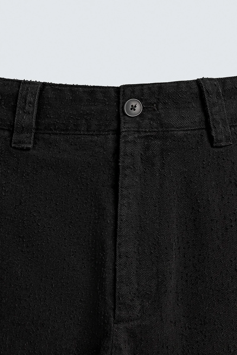 TEXTURED STRAIGHT FIT PANTS