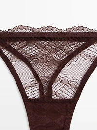 Scalloped lace thong