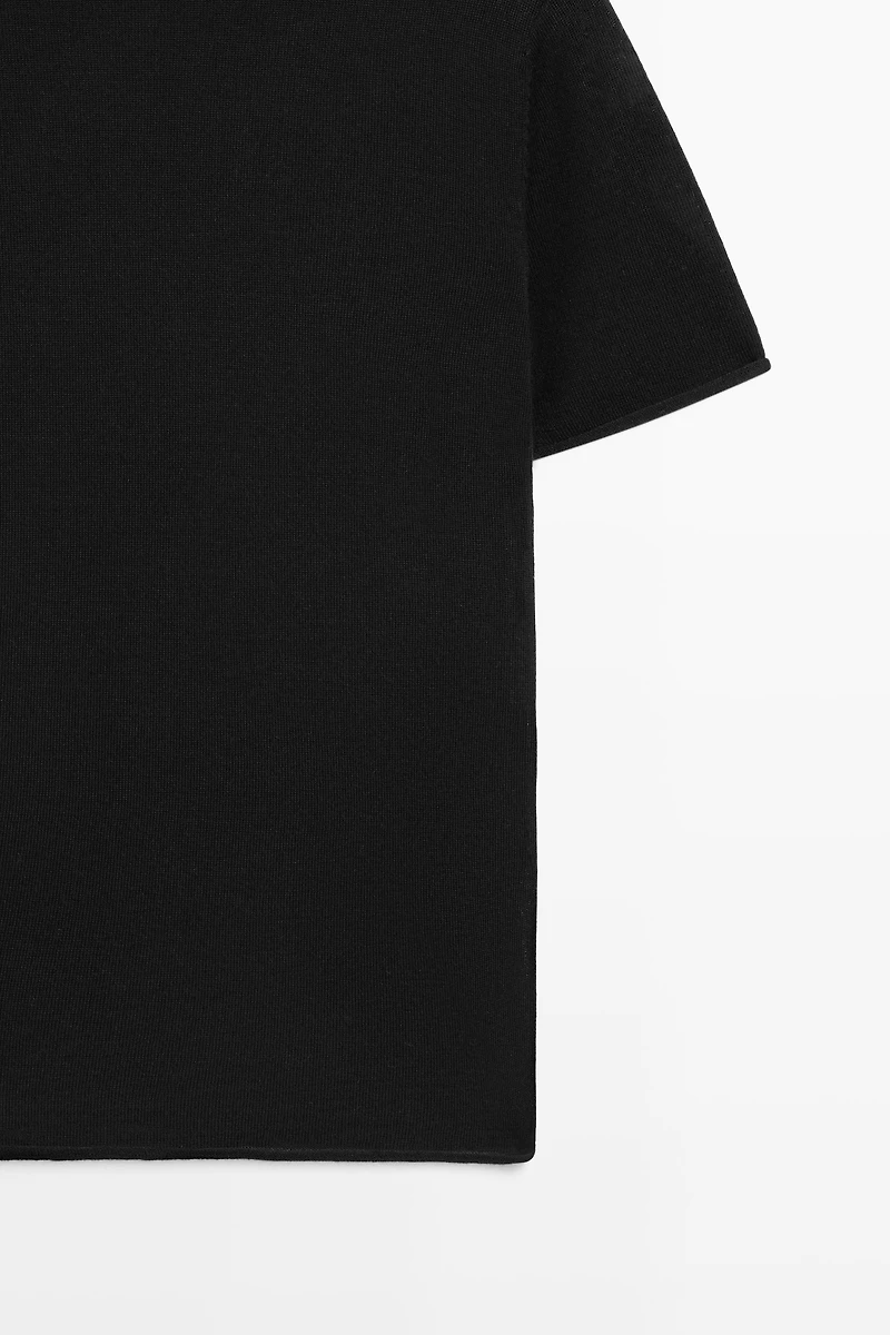 Short sleeve turtleneck knit sweater