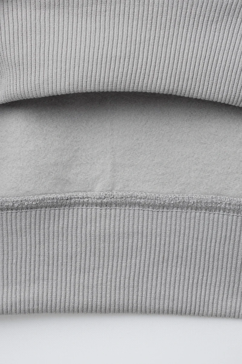 SWEAT À CAPUCHE MINECRAFT © MOJANG AB. ™