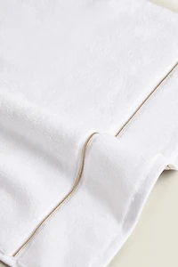 EMBROIDERED TRIM BATH TOWEL