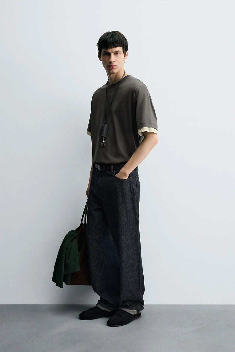 CONTRASTING SLEEVE T-SHIRT