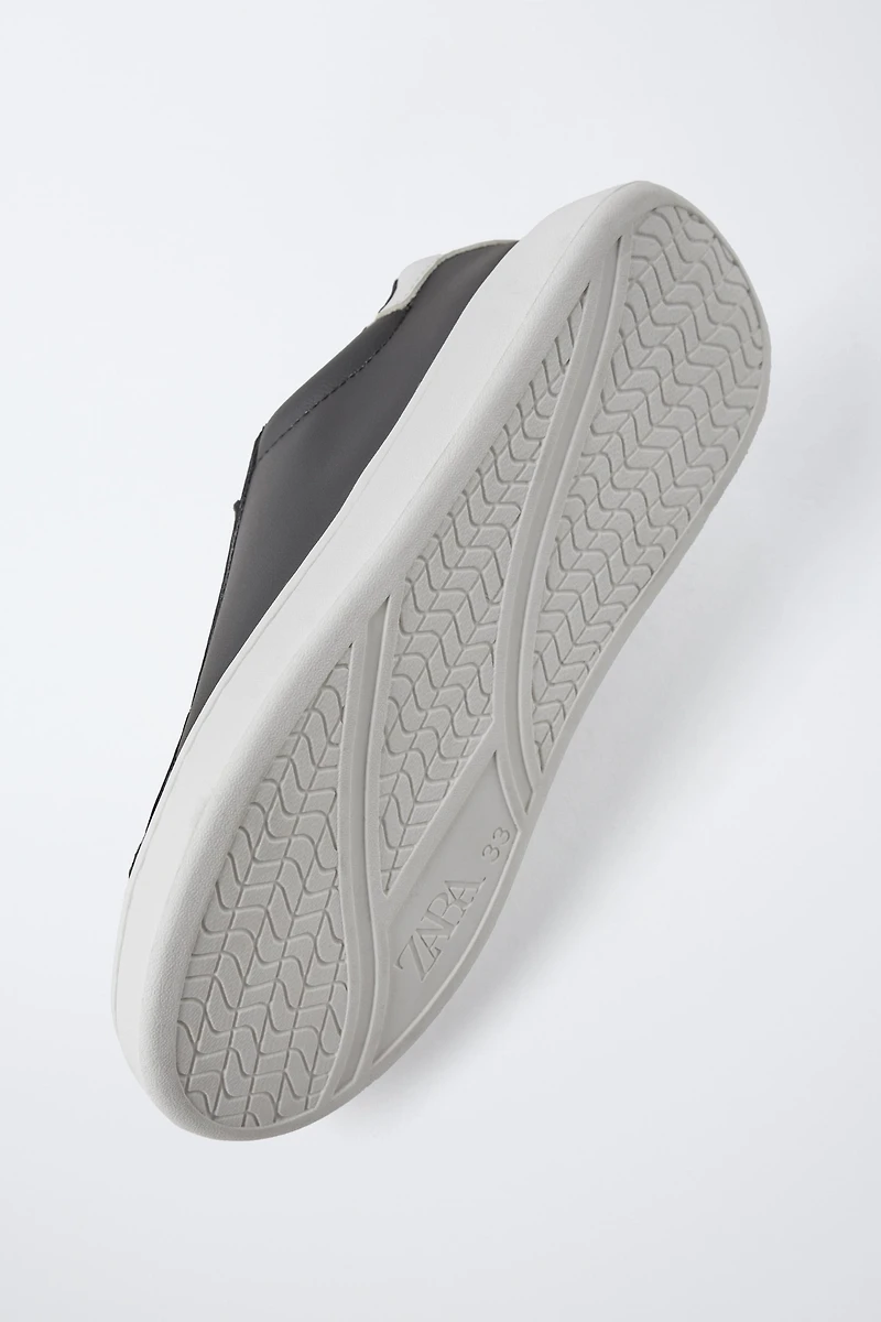 BASIC SNEAKERS