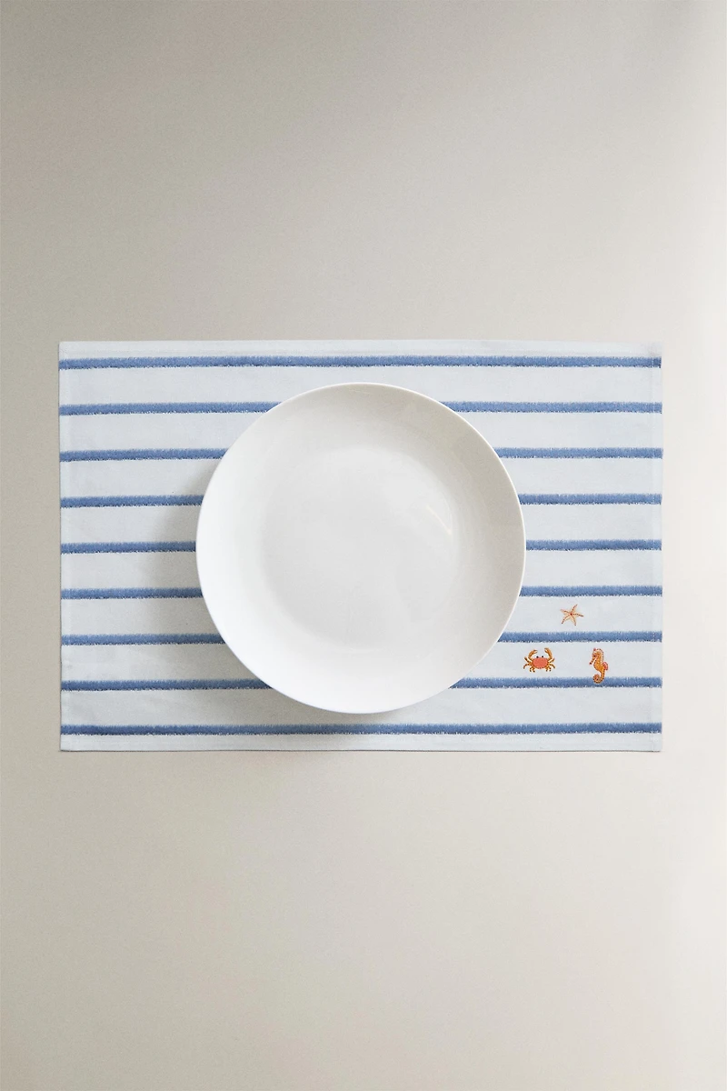 EMBROIDERED PLACEMAT