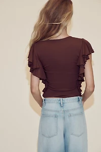 RUFFLED SLEEVE T-SHIRT