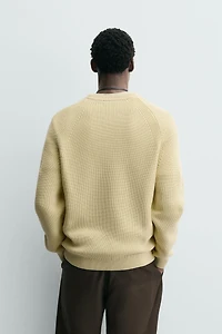 RIBBED TEXTURED JUMPER