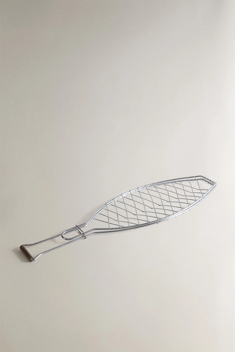 GRILLE À POISSON EN ACIER