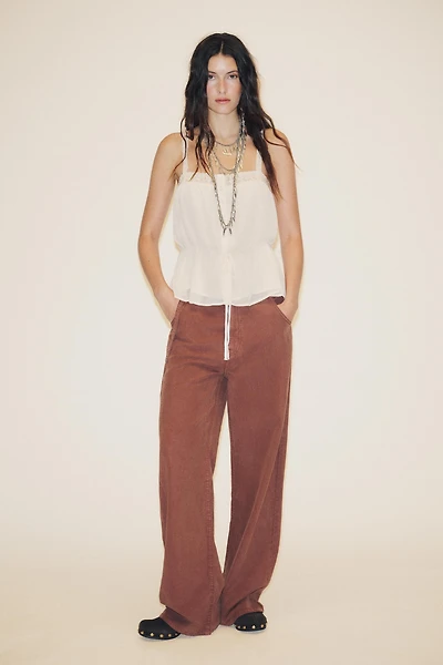 FLOWY BELTED PANTS