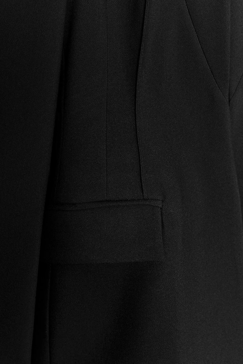 INVERTED LAPEL BLAZER
