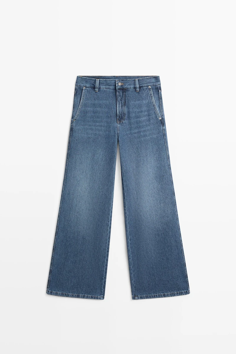 Mid-waist wide-leg jeans