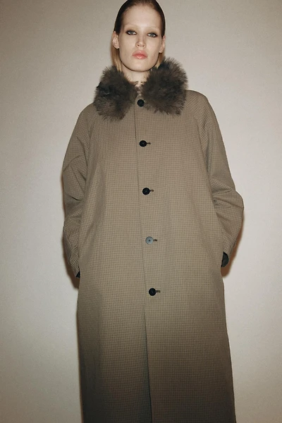 ZW COLLECTION REVERSIBLE FAUX FUR COLLAR TRENCH COAT