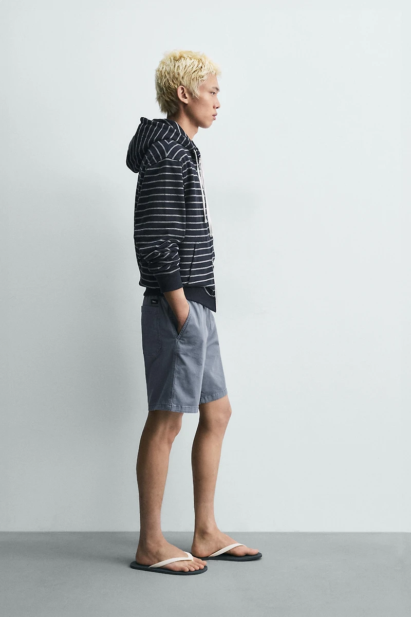 SHORT EN TWILL COUPE DÉCONTRACTÉE