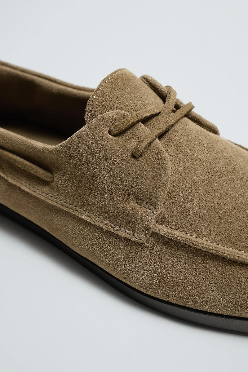 CHAUSSURES BATEAU EN CUIR