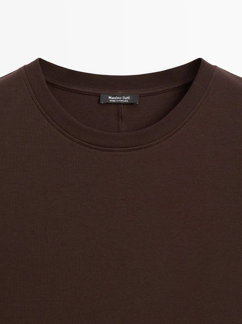 Heavy weight cotton T-shirt with seam detail