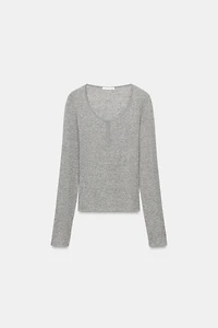 BUTTONED HENLEY T-SHIRT