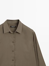 Flowing shirt with collar