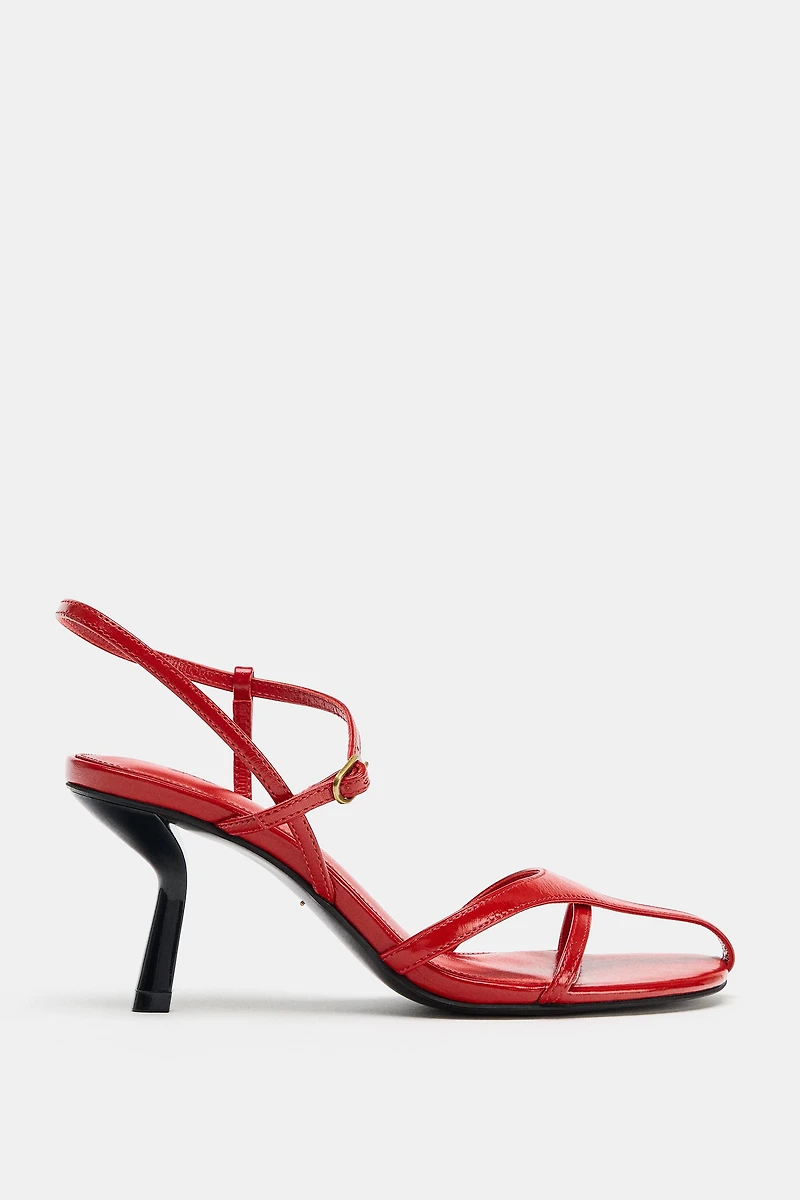 SANDALES EN CUIR À BRIDES ÉDITION LIMITÉE