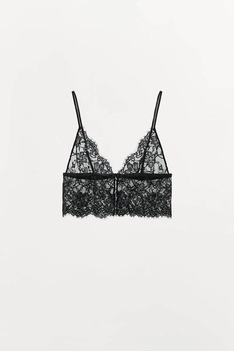 LACE TRIANGLE BRALETTE