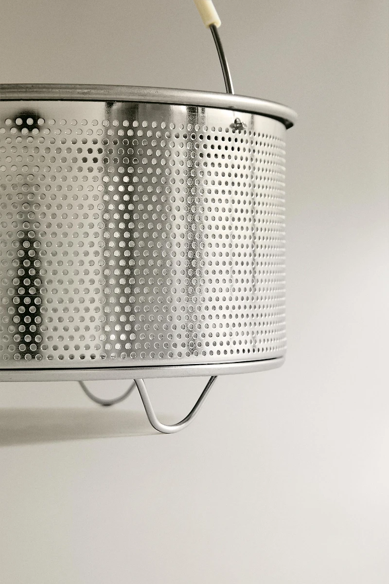 STEAM BASKET WITH HANDLE