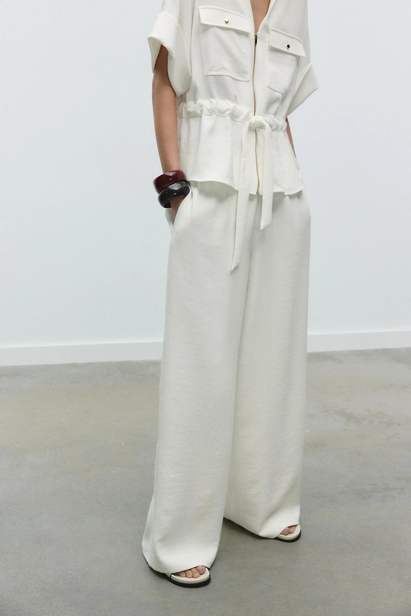 PANTALON EN CRÊPE À JAMBES LARGES
