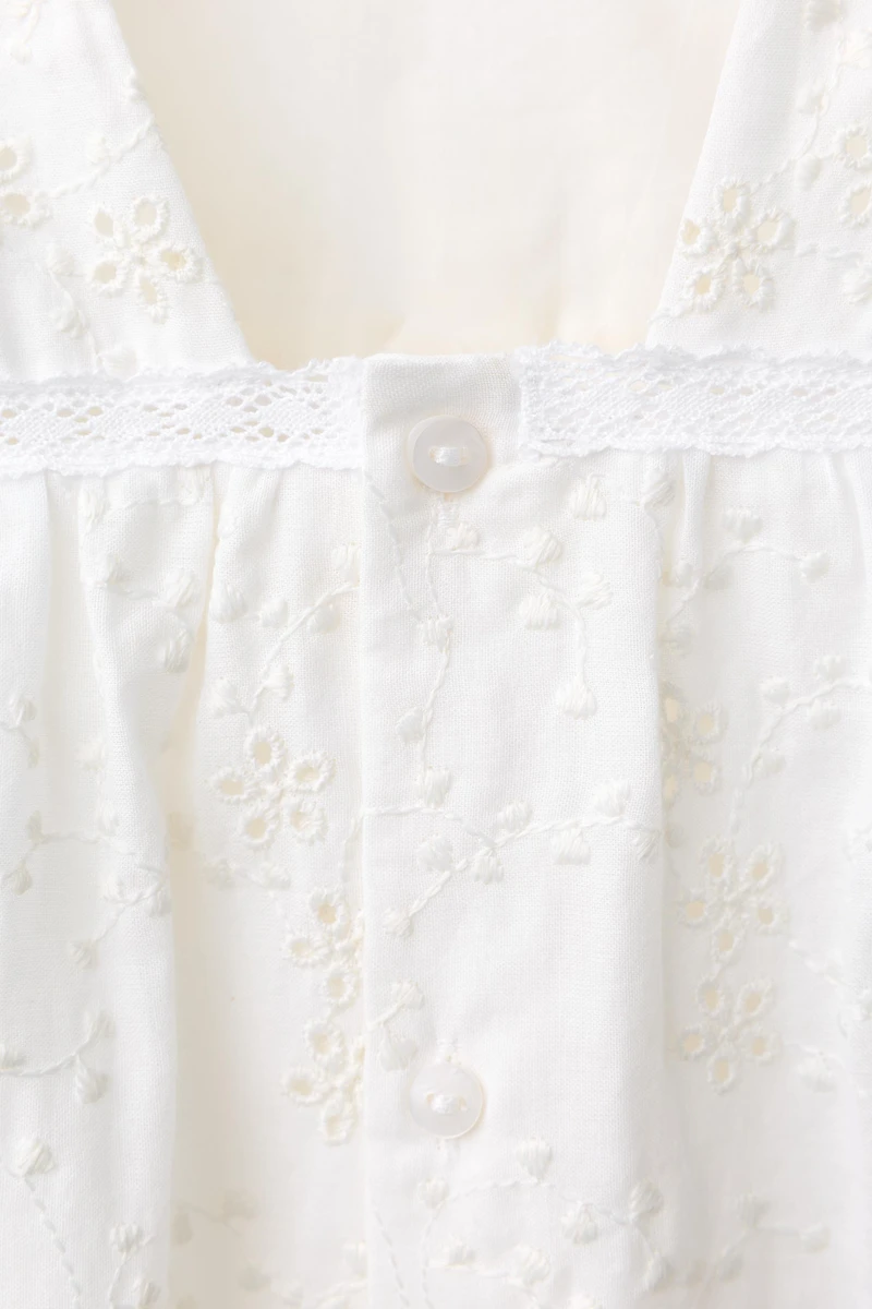 EMBROIDERED FLORAL DRESS