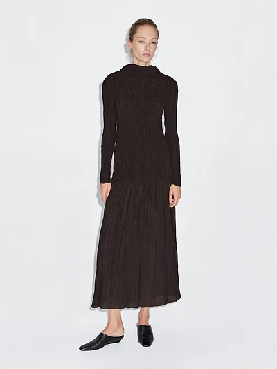 Long pleated stretch dress