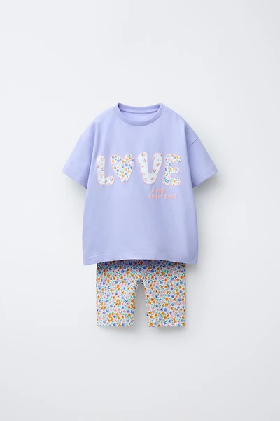 ENSEMBLE DE JOGGING T-SHIRT ET LEGGING CYCLISTE IMPRIMÉ