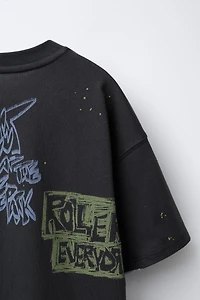 GRAFFITI PRINT T-SHIRT