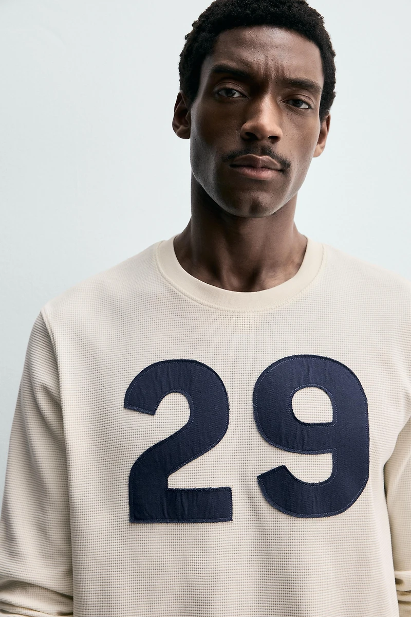 T-SHIRT STRUCTURÉ WAFFLE NUMÉRO