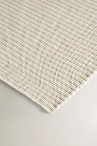 CHILDREN'S STRIPED BLANKET