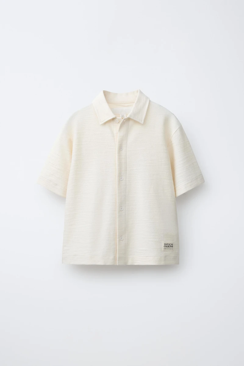 SHIRT AND BERMUDA SHORTS SET WITH TEXTURED LABEL