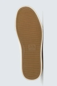 BASIC SNEAKERS
