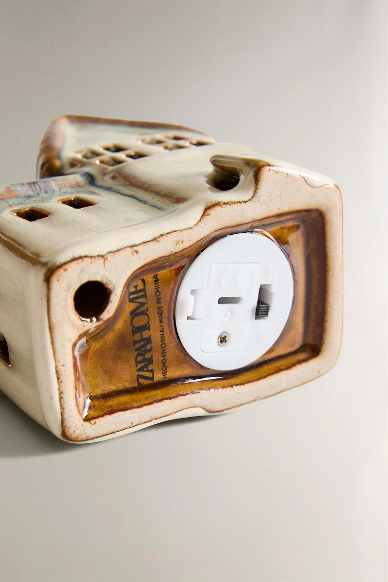 DÉCO MAISONNETTE EN PORCELAINE LUMIÈRE NOËL