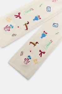 EMBROIDERED KNIT SCARF